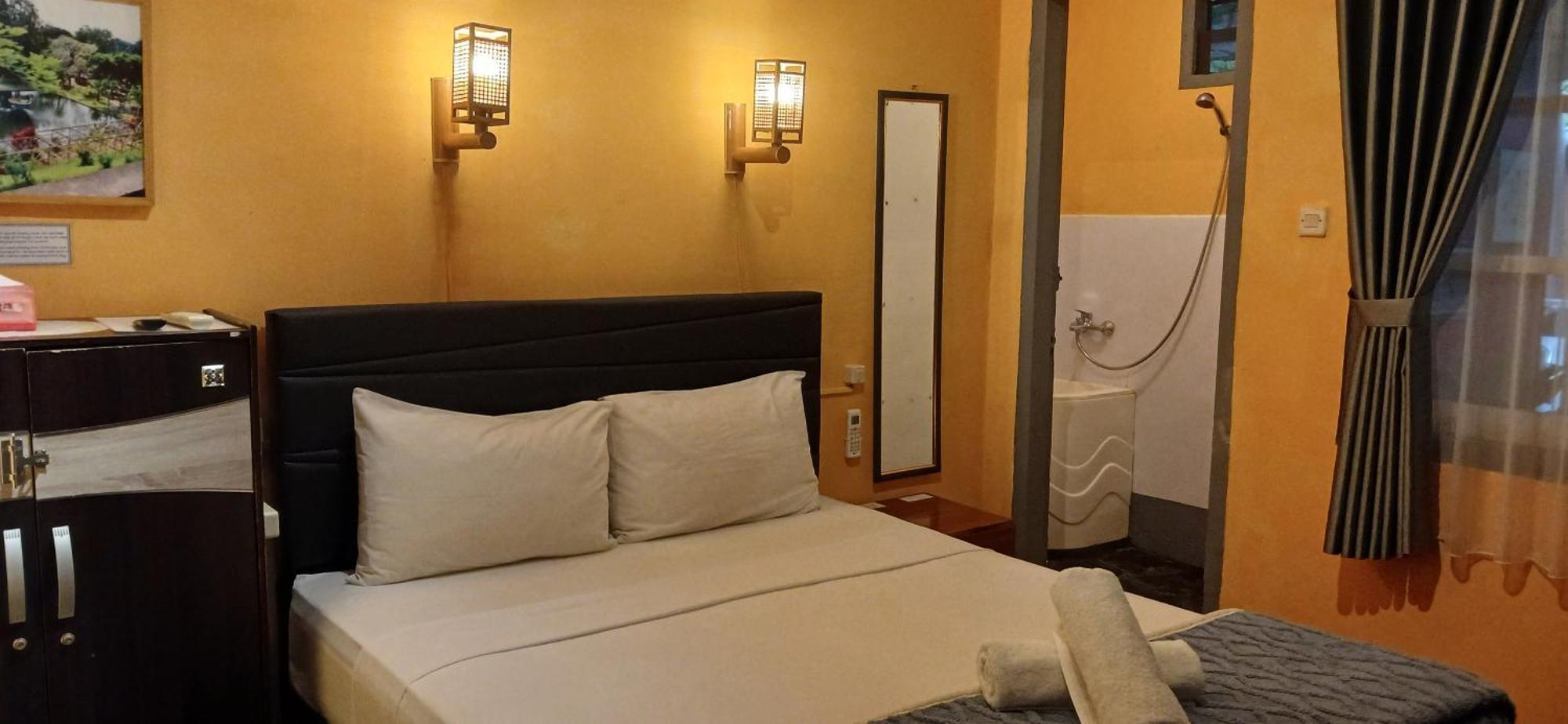 Dewi Sri Guesthouse Mataram Eksteriør billede