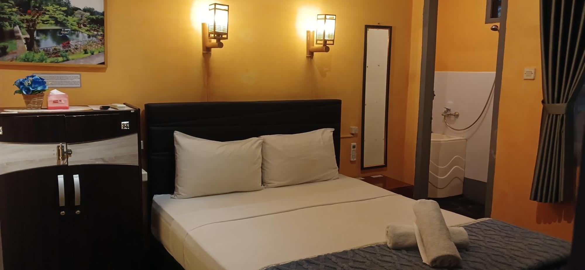 Dewi Sri Guesthouse Mataram Eksteriør billede